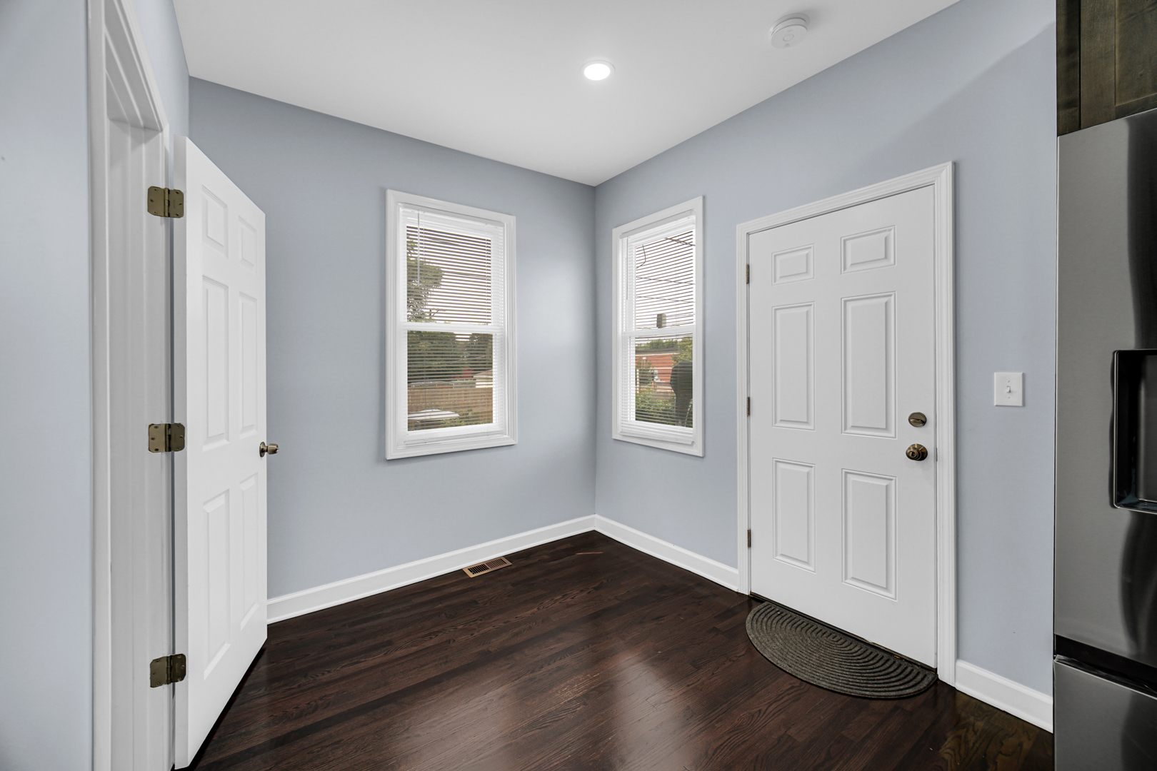 5222 W Monroe Street Property Photo 7
