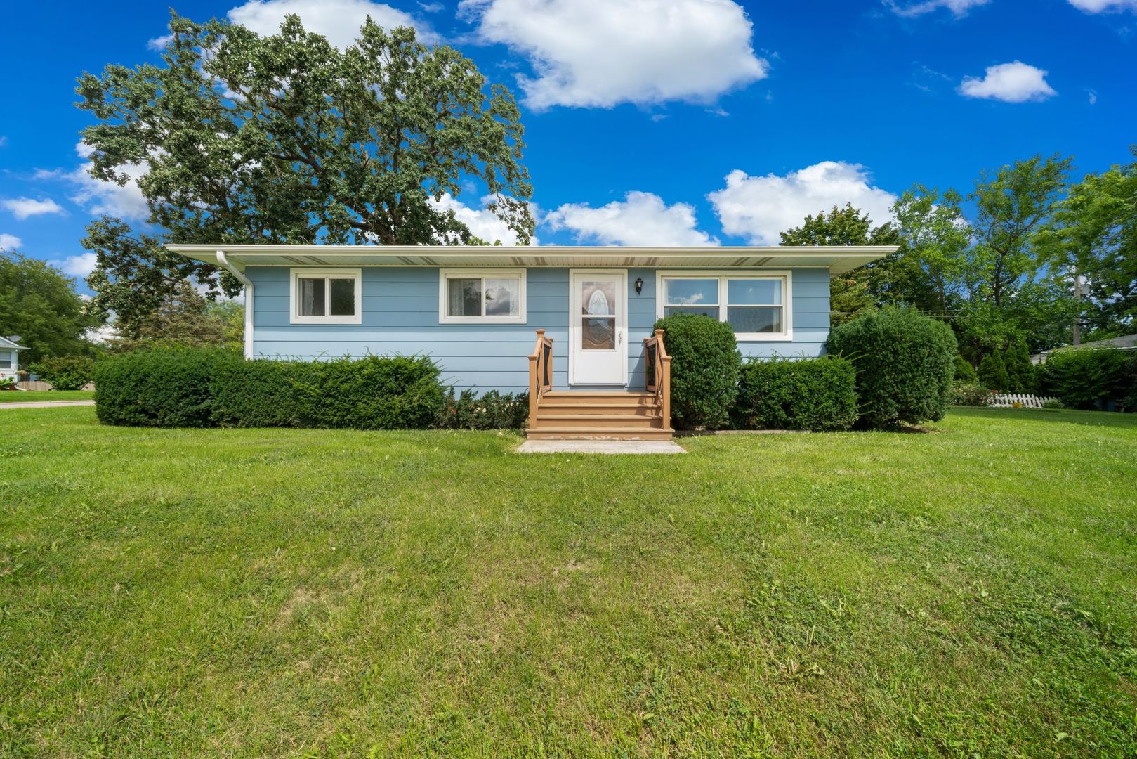 2045 Gabriel Avenue Property Photo 1