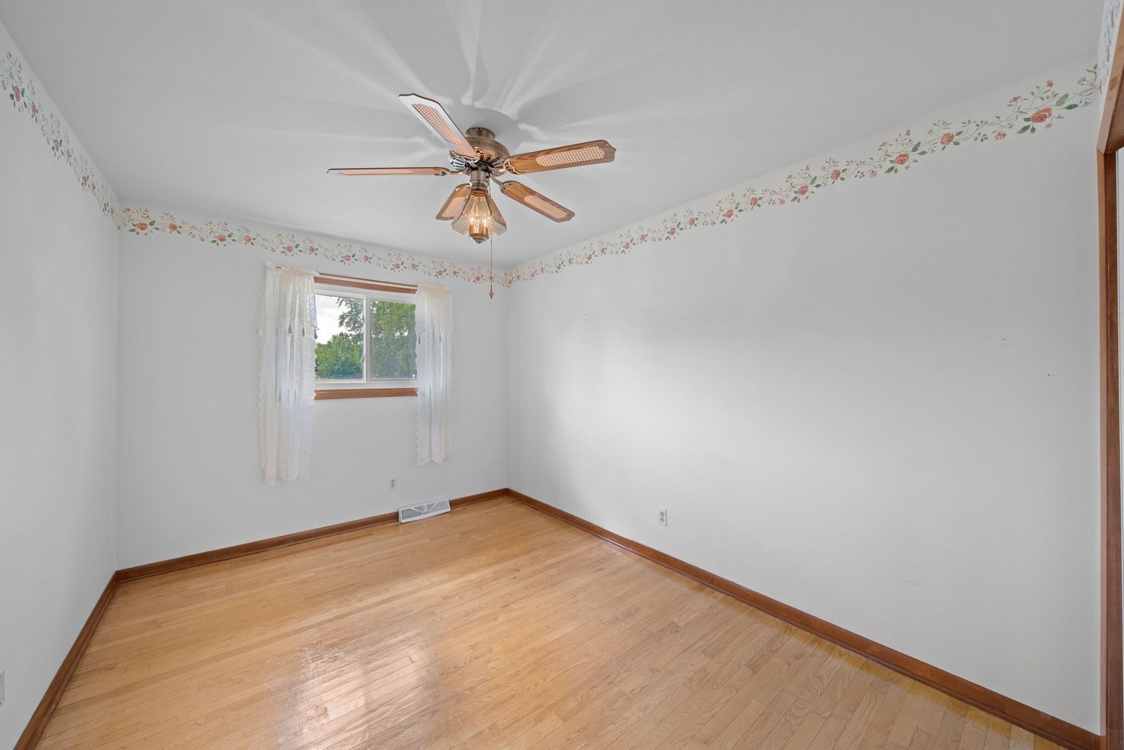 2045 Gabriel Avenue Property Photo 9