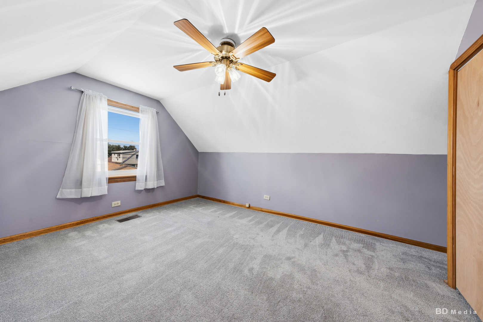 6012 S Melvina Avenue Property Photo 13