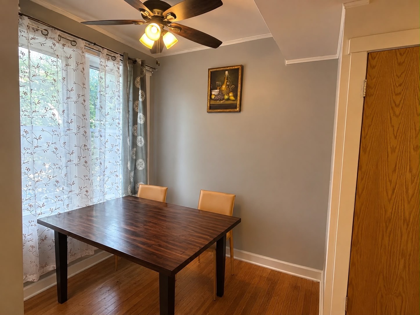 1511 W Pratt Boulevard 1 Property Photo 3