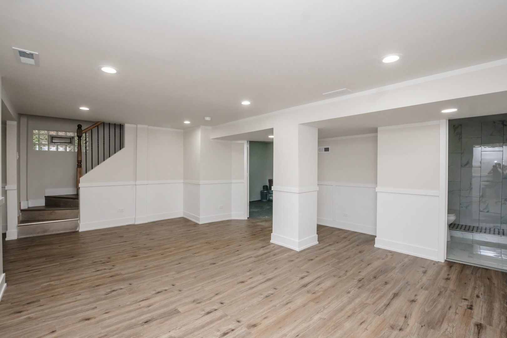 10048 S Saint Lawrence Avenue Property Photo 14