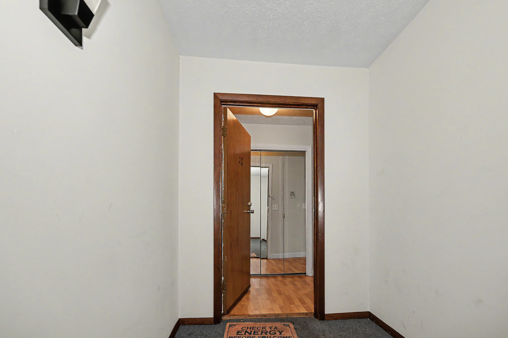 2802 E Lincoln Street 2c Property Photo 4