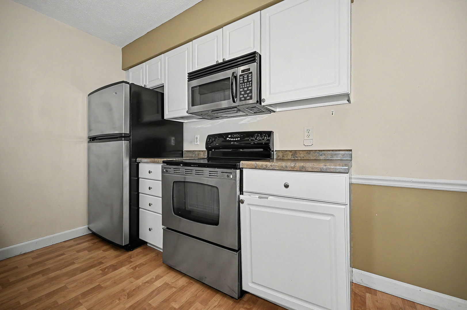 2802 E Lincoln Street 2c Property Photo 12