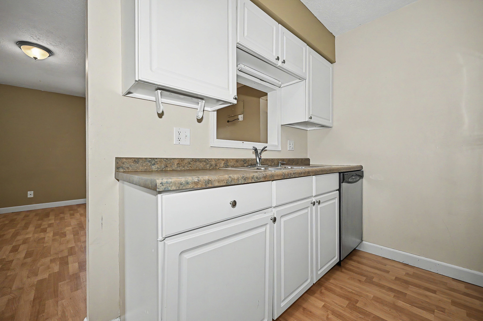 2802 E Lincoln Street 2c Property Photo 13