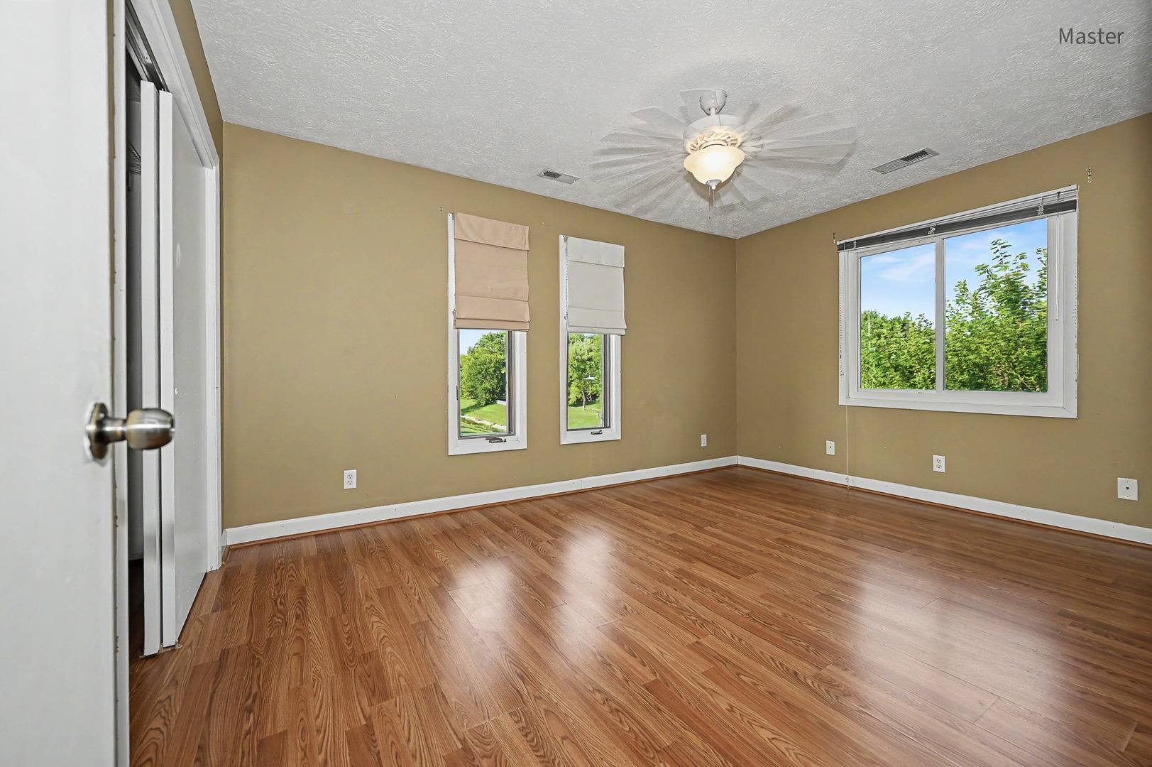 2802 E Lincoln Street 2c Property Photo 17