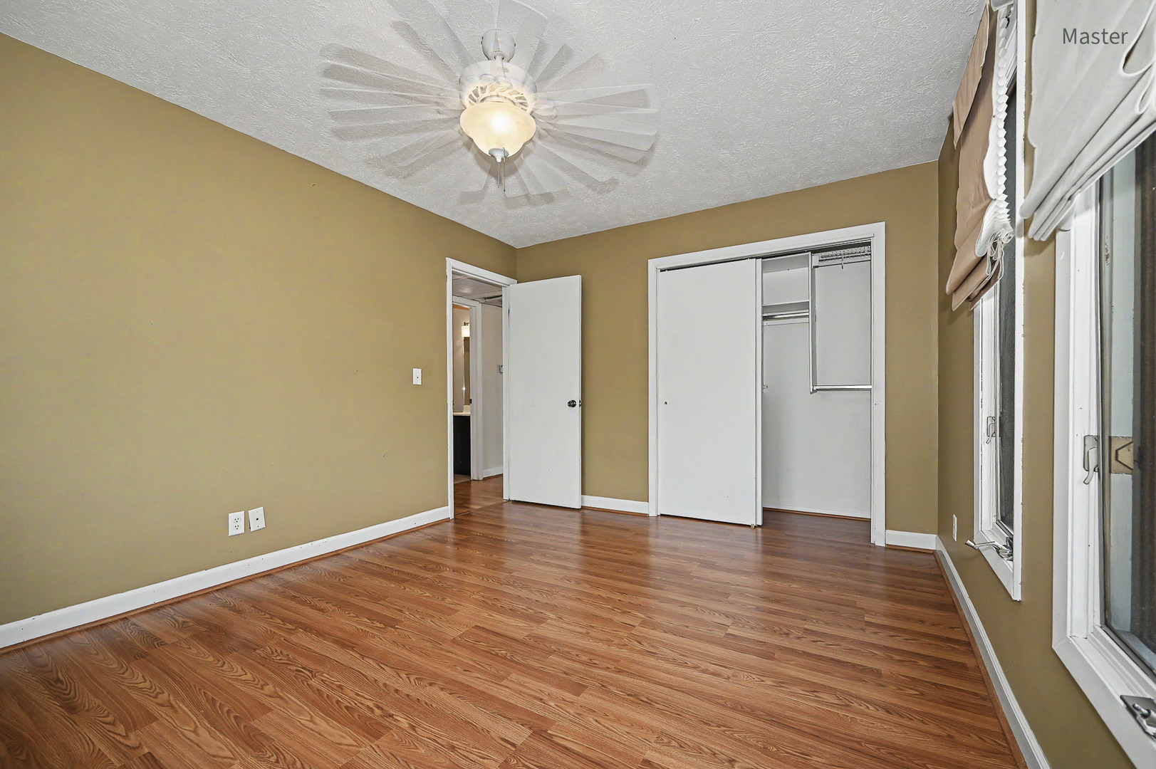 2802 E Lincoln Street 2c Property Photo 19