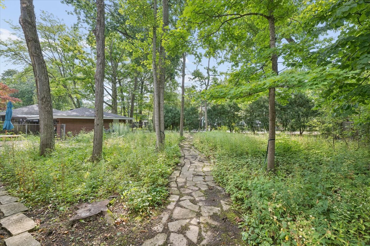 1233 Glenoak Lane Property Photo 23