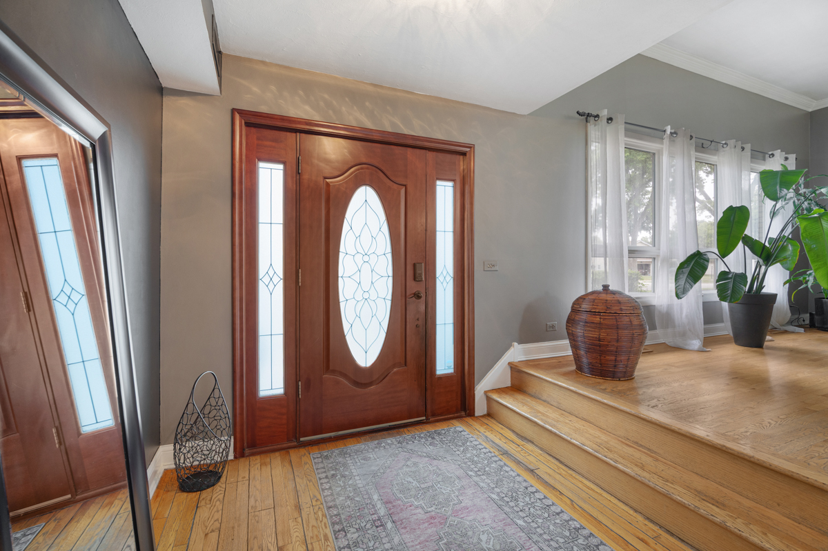 1815 Azalea Lane Property Photo 3