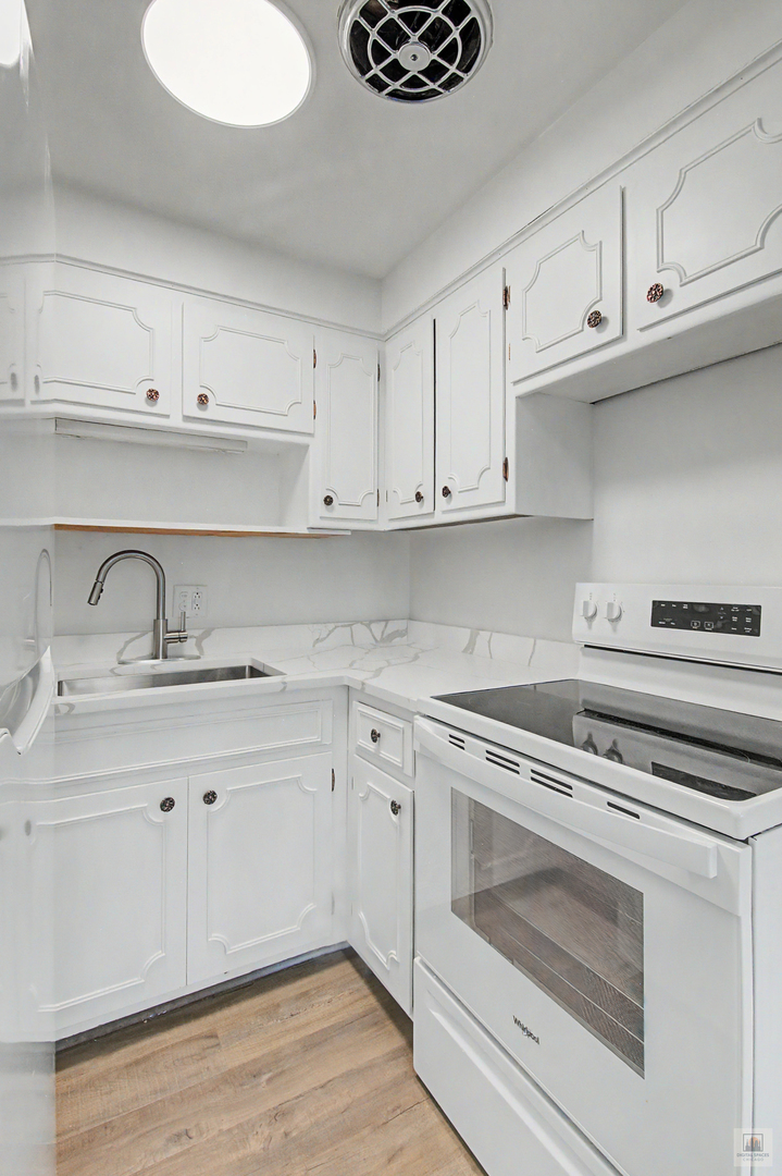 727 S Maple Avenue 302 Property Photo 8