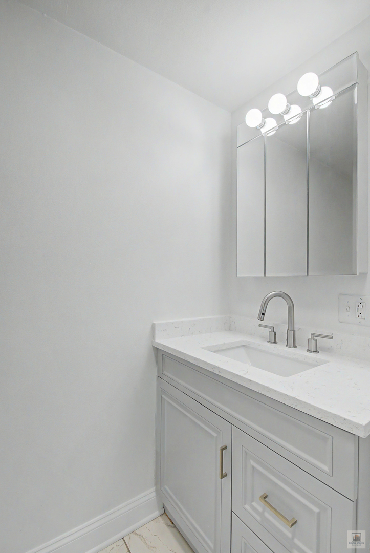 727 S Maple Avenue 302 Property Photo 15