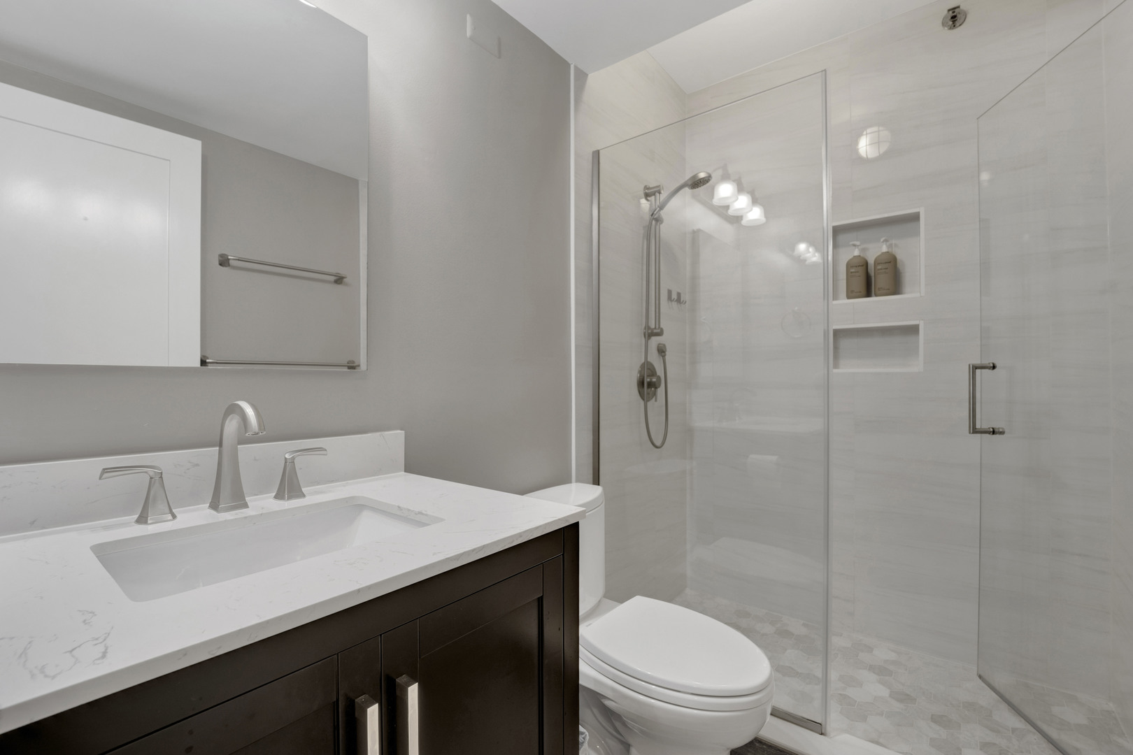 400 E Ohio Street 3502 Property Photo 25
