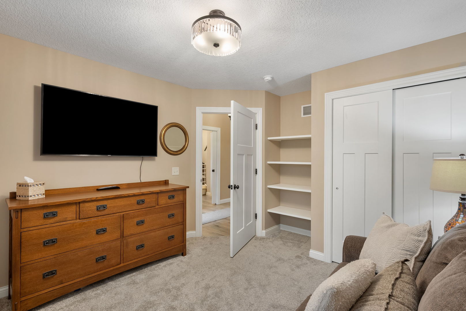 2535 Pheasant Creek Circle Property Photo 6