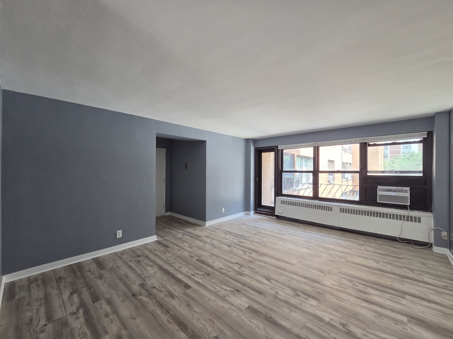 6118 N Sheridan Road 208 Property Photo 4