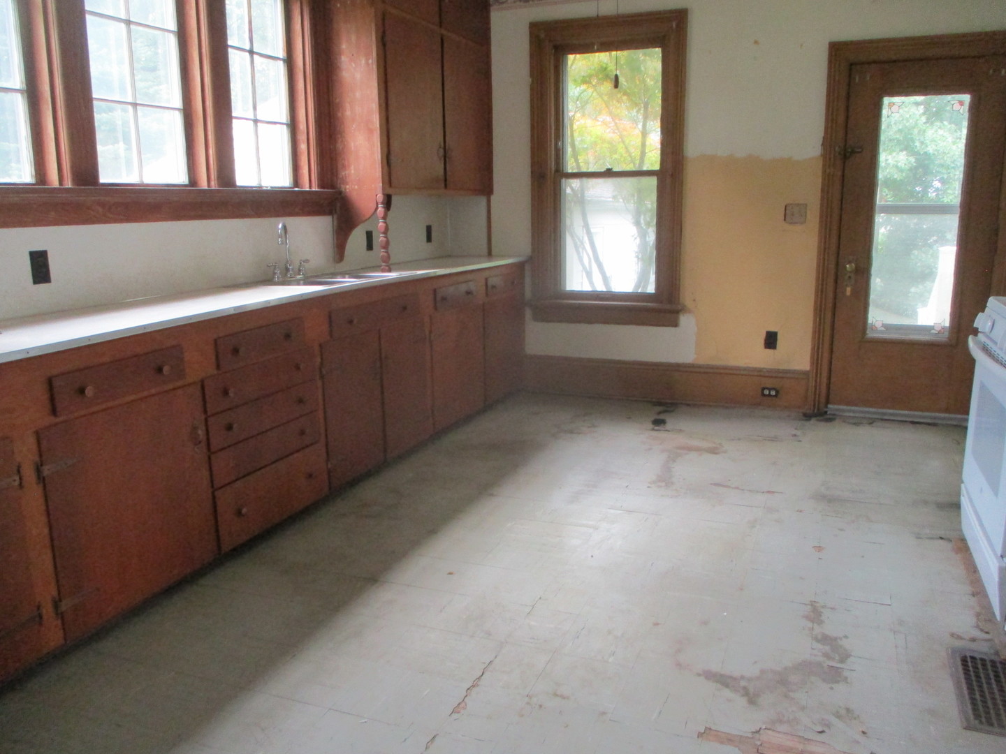 151 Jones Street Property Photo 4