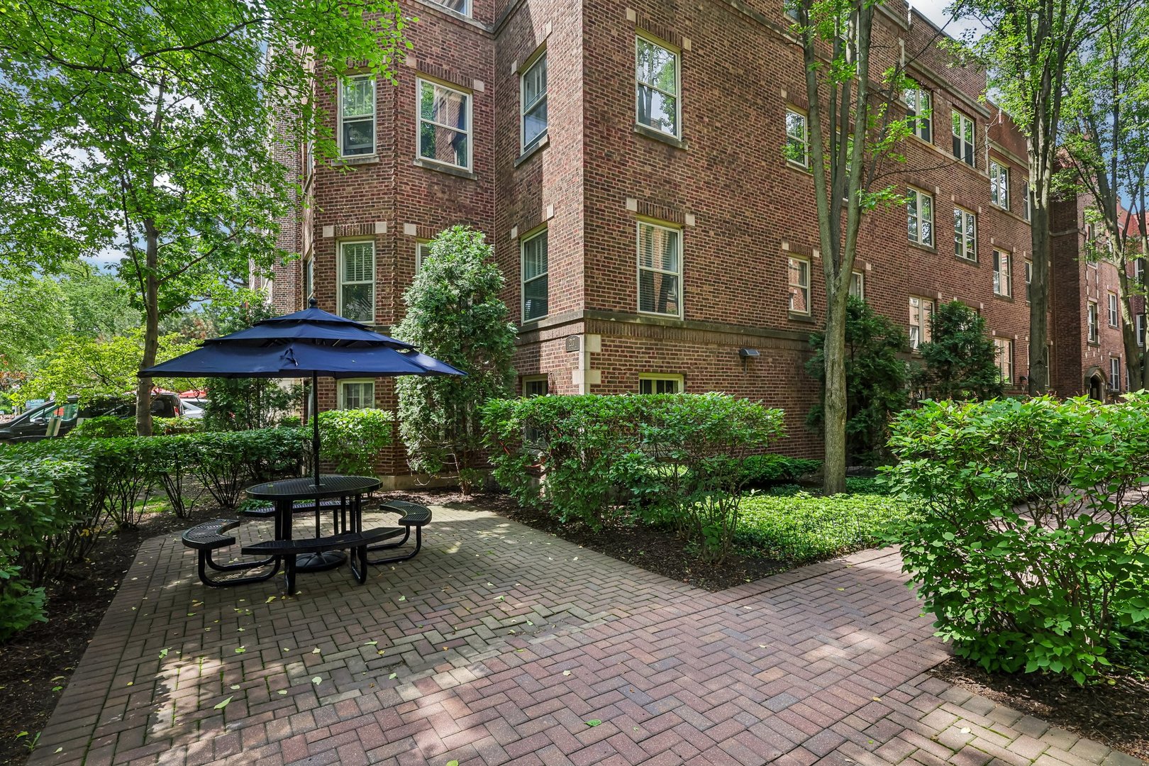 221 N Oak Park Avenue 2e Property Photo 15