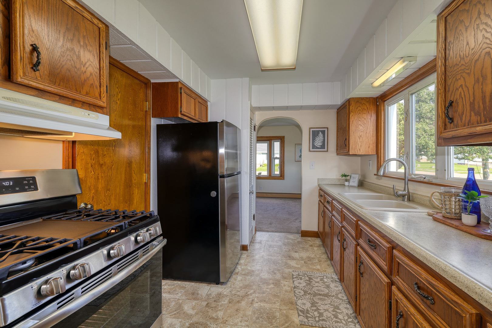 220 S First Street Property Photo 6