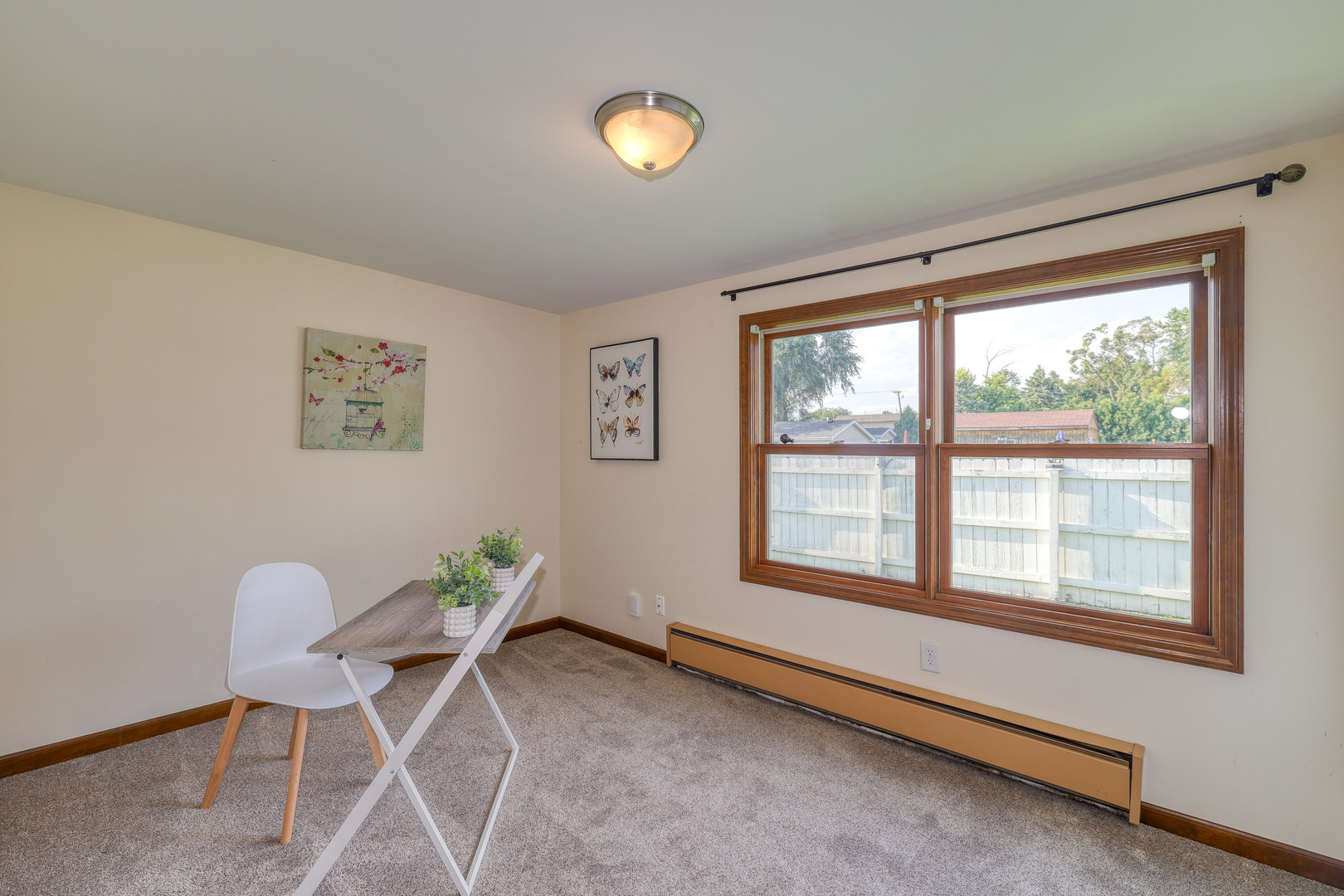 220 S First Street Property Photo 10