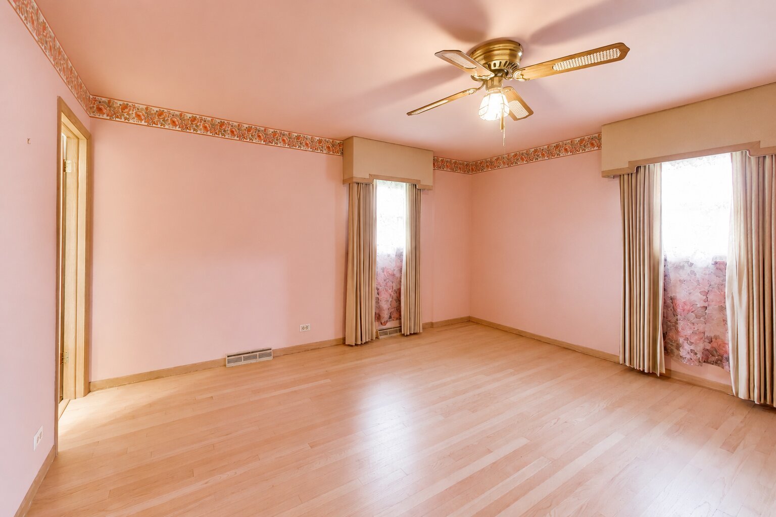 433 Kinkaid Court Property Photo 19