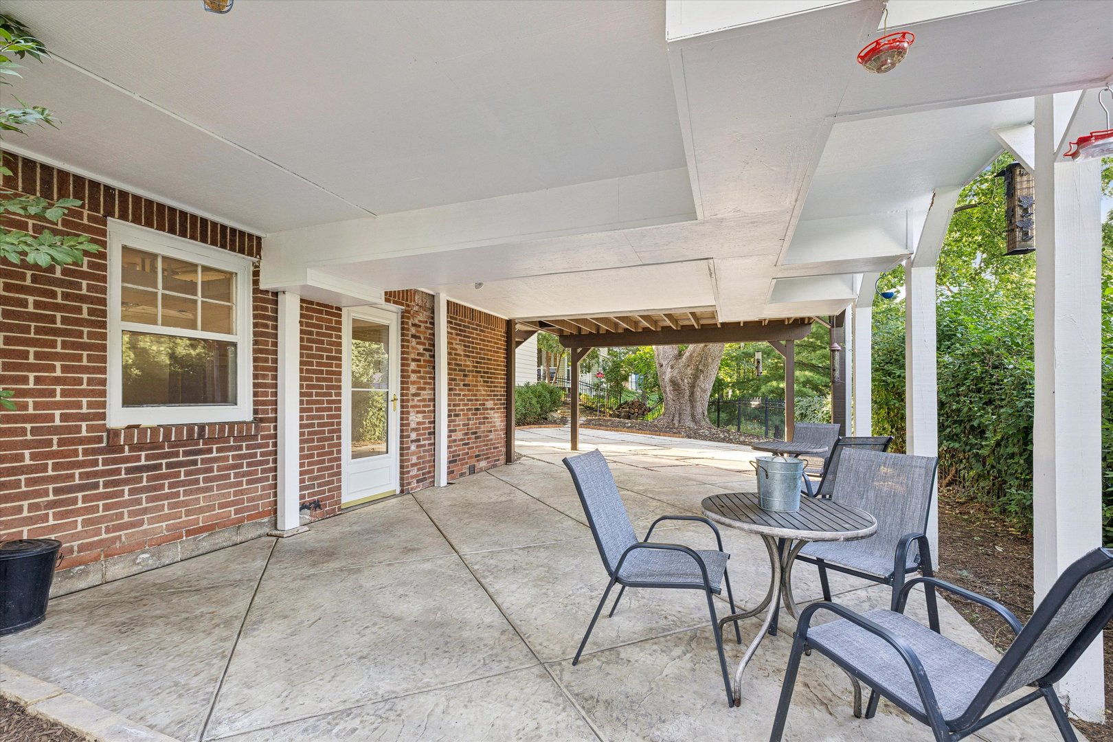237 Ridgewood Avenue Property Photo 6