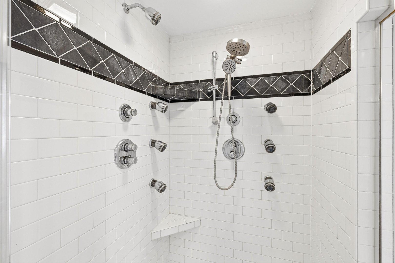 237 Ridgewood Avenue Property Photo 38