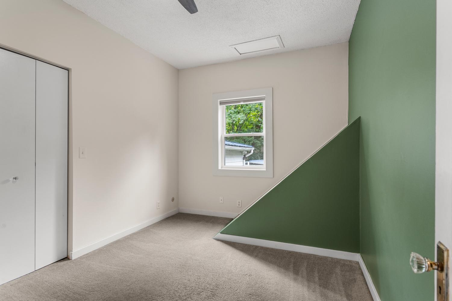 901 E Washington Street Property Photo 14