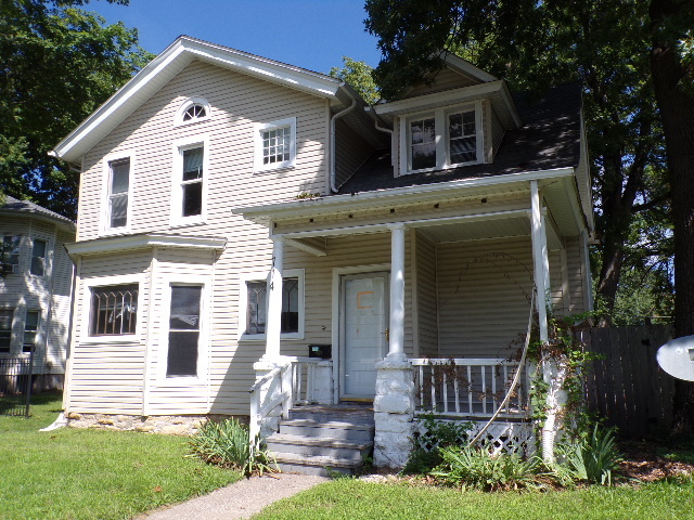714 E 13th Street Property Photo 1