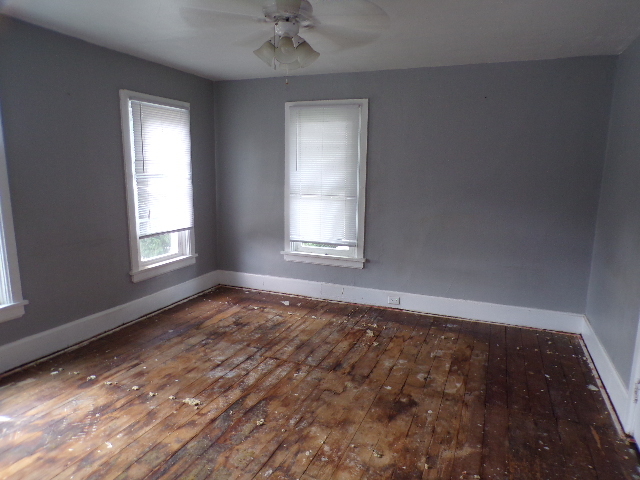 714 E 13th Street Property Photo 3