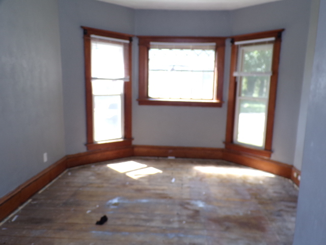 714 E 13th Street Property Photo 11