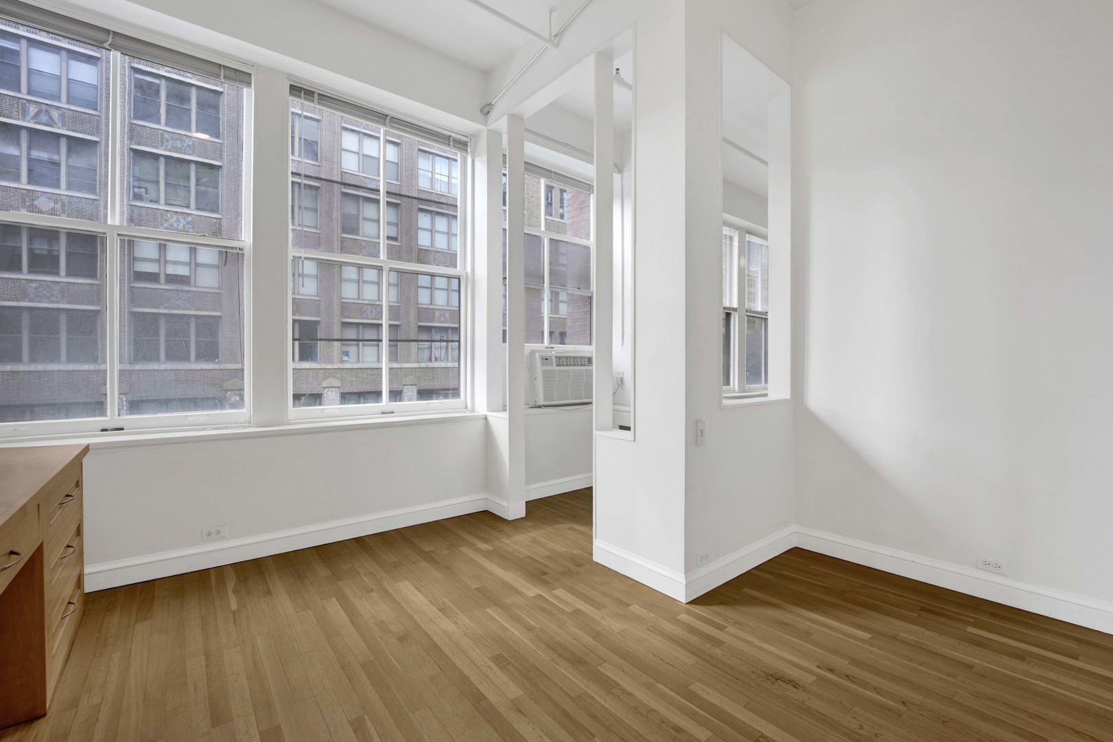 727 S Dearborn Street 311 Property Photo 14