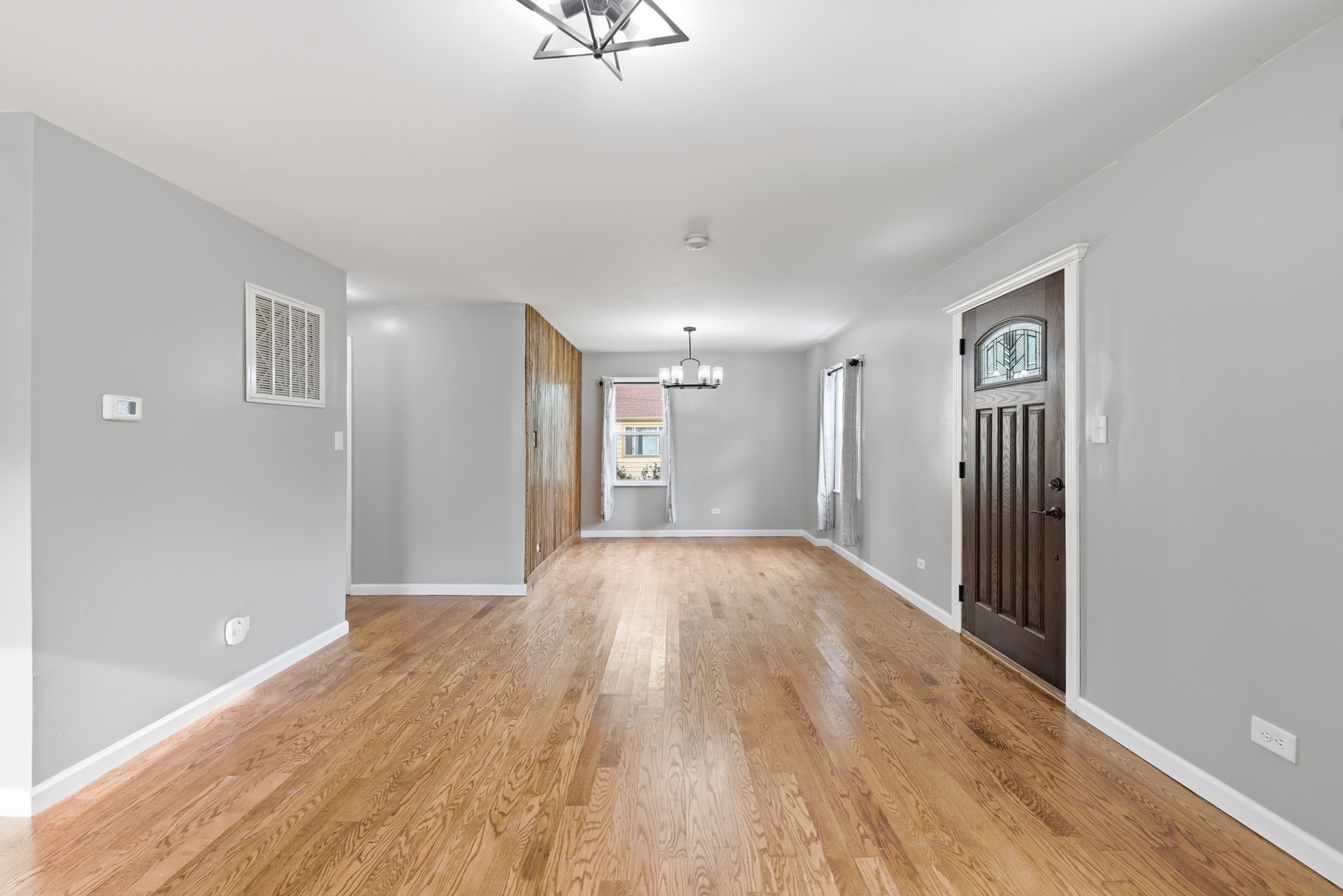 3632 Blackstone Avenue Property Photo 10