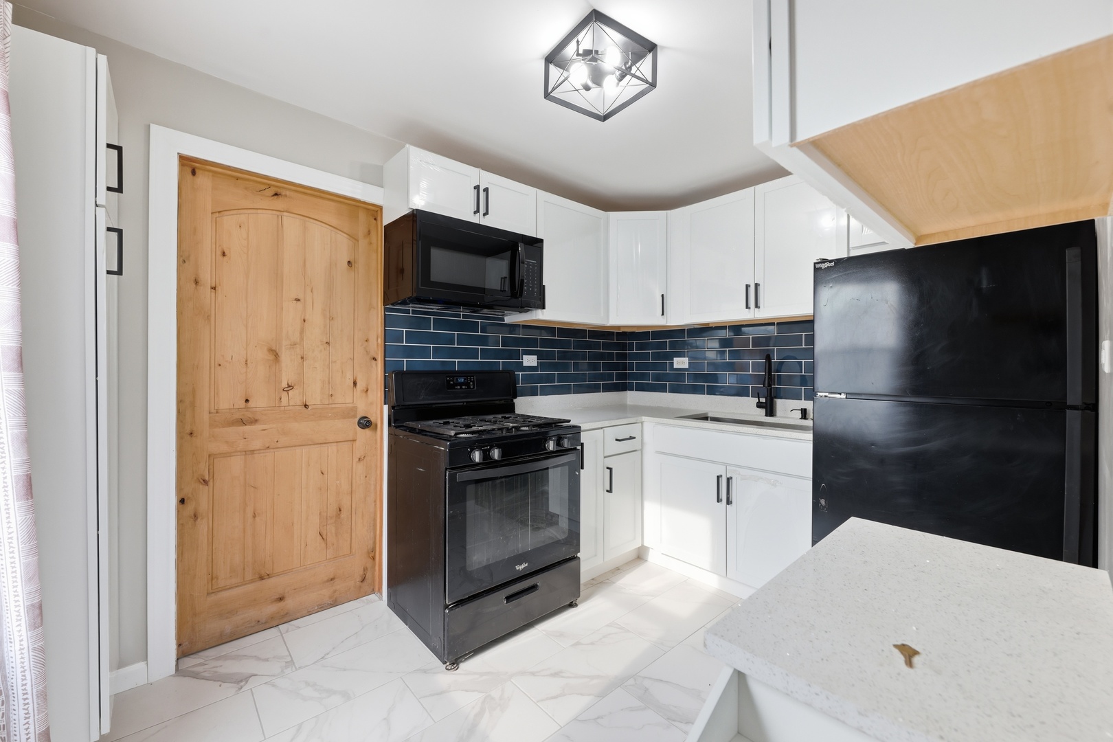 3632 Blackstone Avenue Property Photo 13