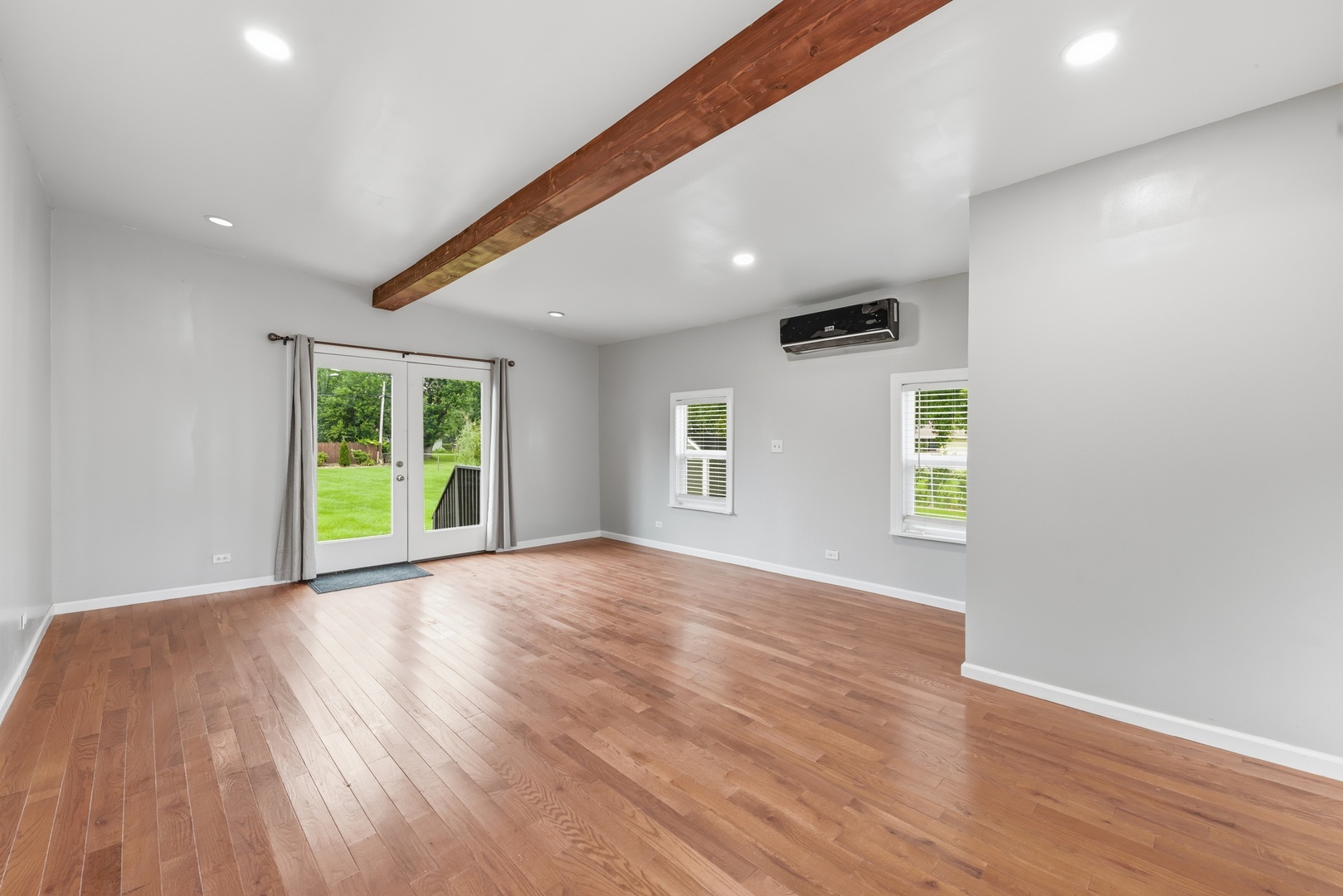 3632 Blackstone Avenue Property Photo 16