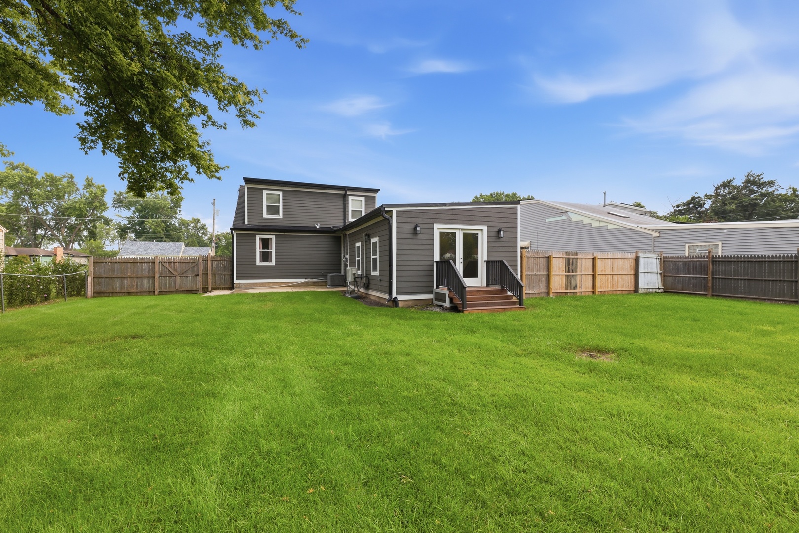 3632 Blackstone Avenue Property Photo 28