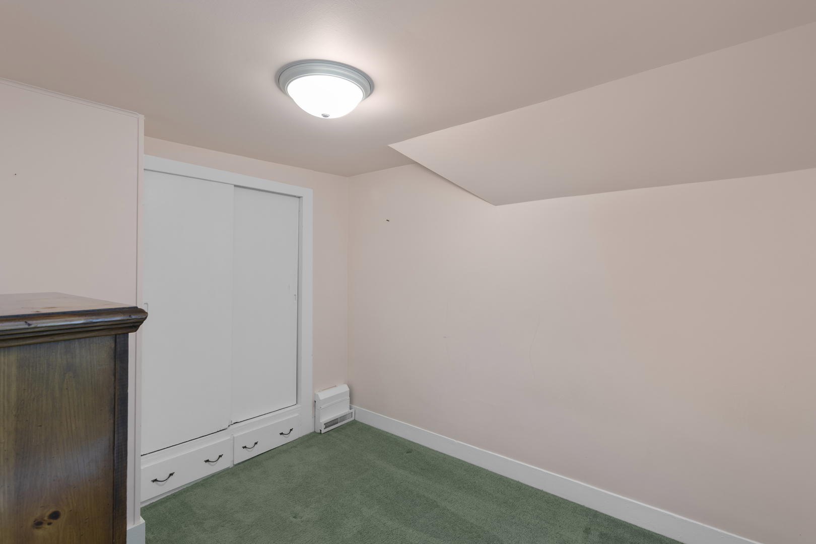 100 Burlington Street Property Photo 16