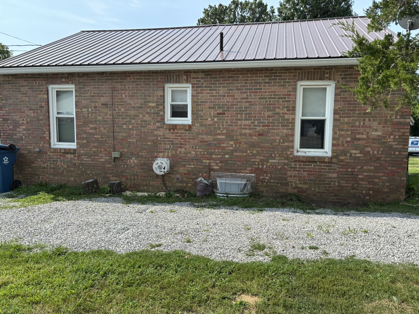 207 S Washington Street Property Photo 4