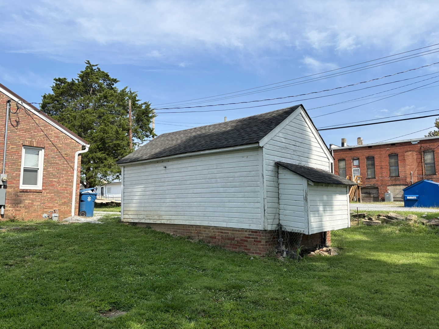 207 S Washington Street Property Photo 6