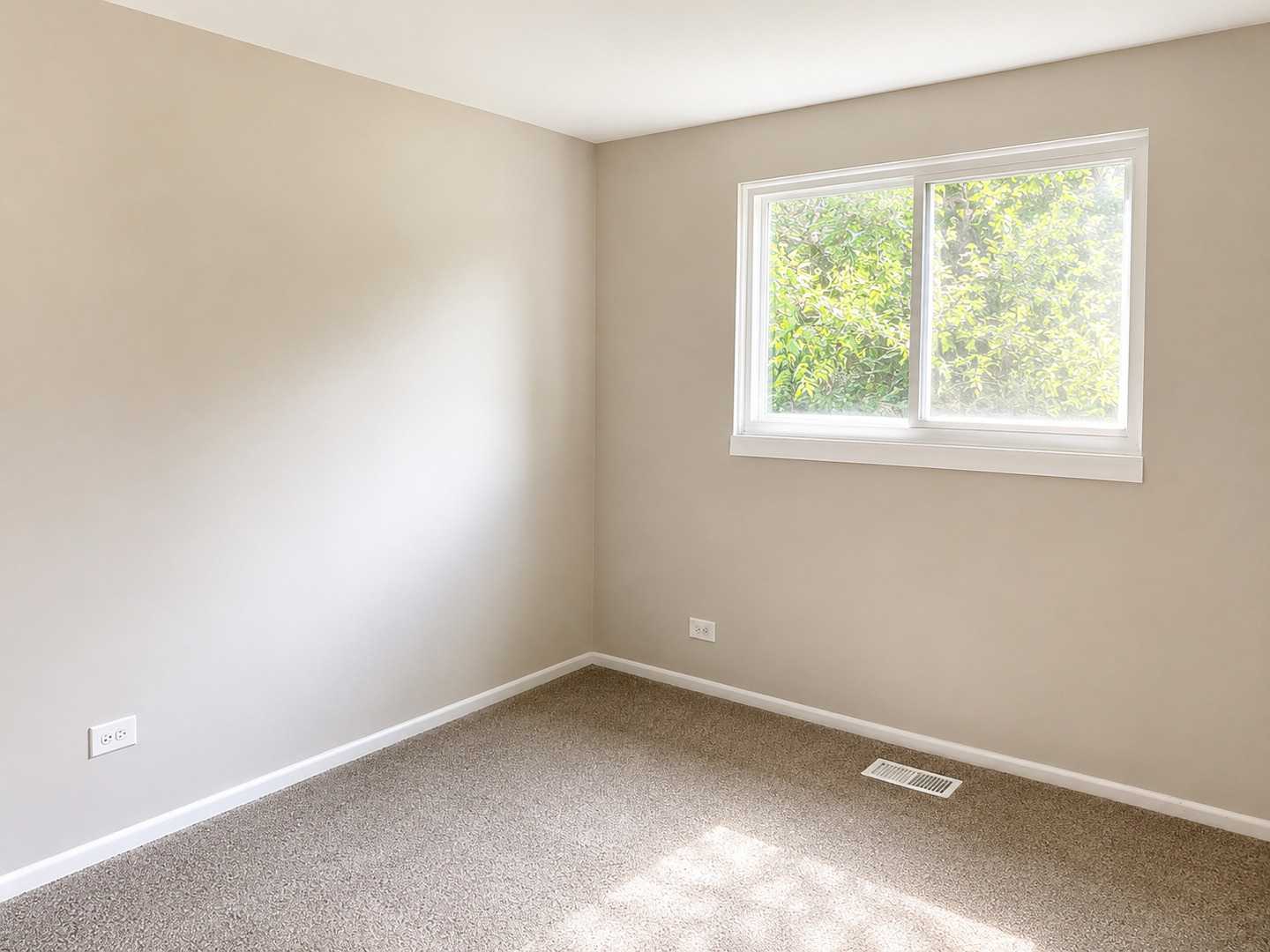 16908 Laramie Avenue Property Photo 10
