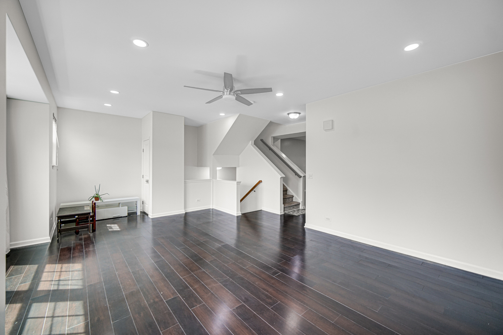 3335 Kentshire Circle Property Photo 3