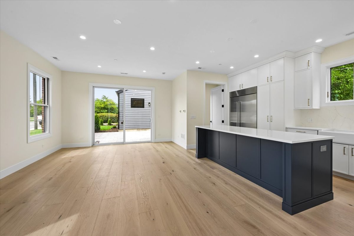 3810 W North Shore Avenue Property Photo 9