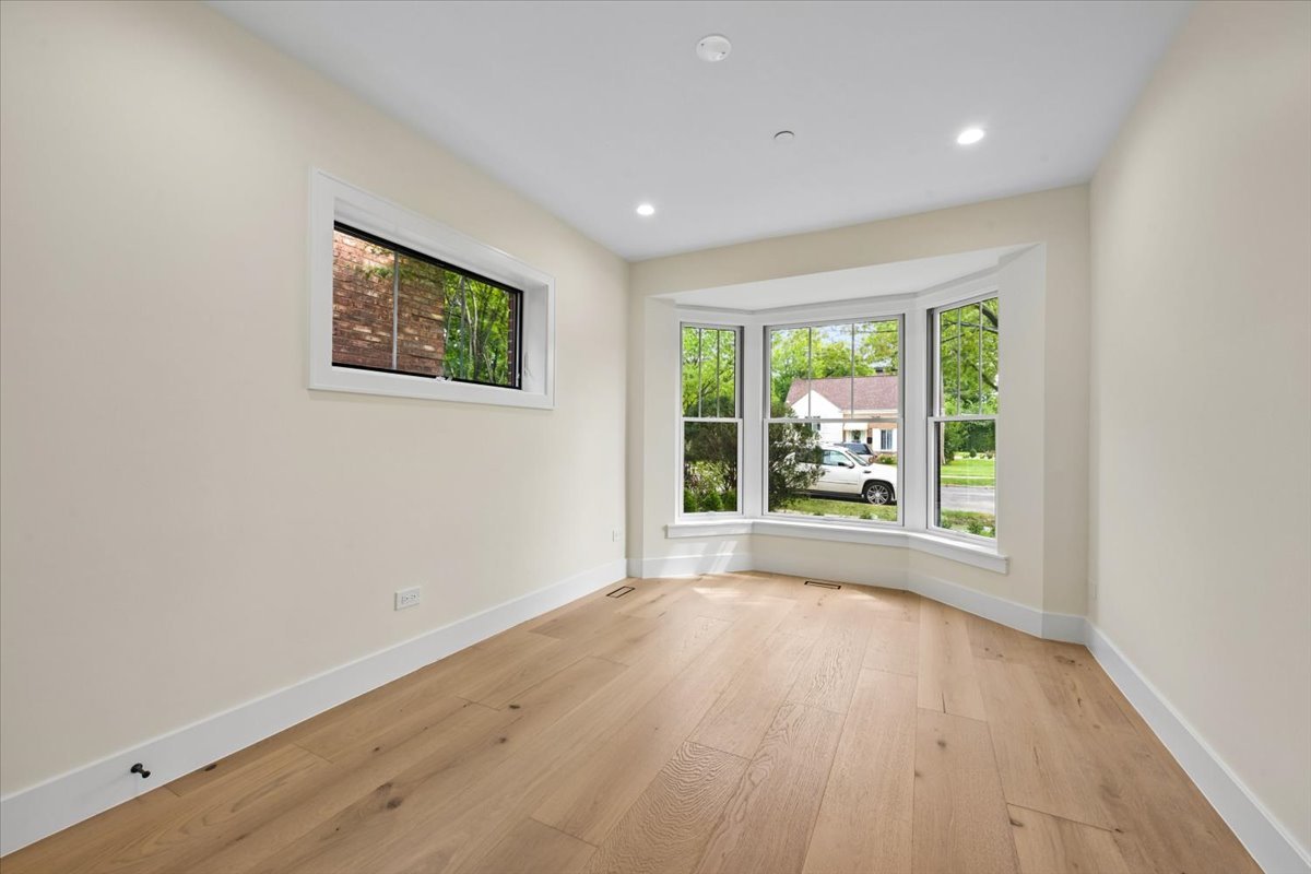 3810 W North Shore Avenue Property Photo 15