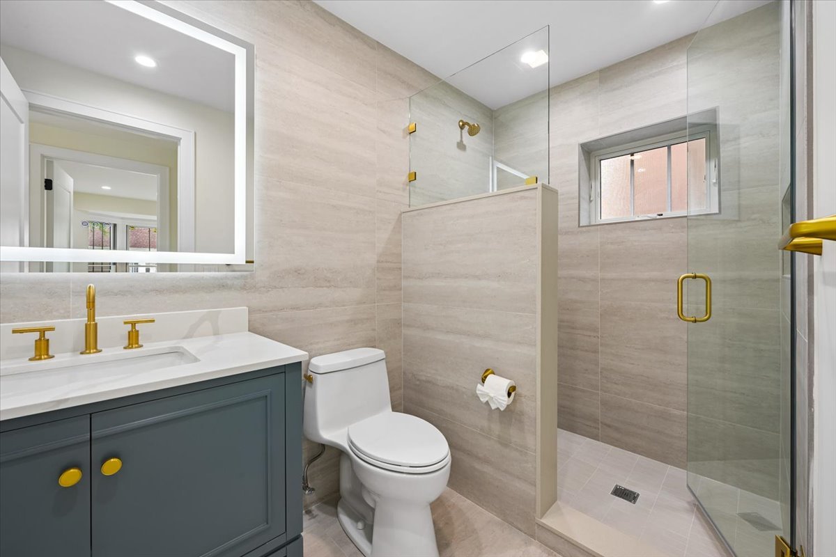 3810 W North Shore Avenue Property Photo 23