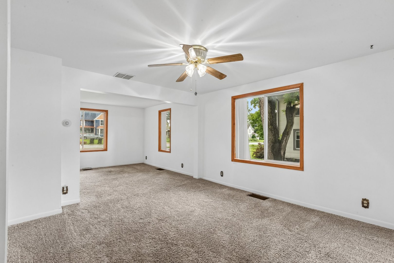 11806 Maple Avenue Property Photo 18