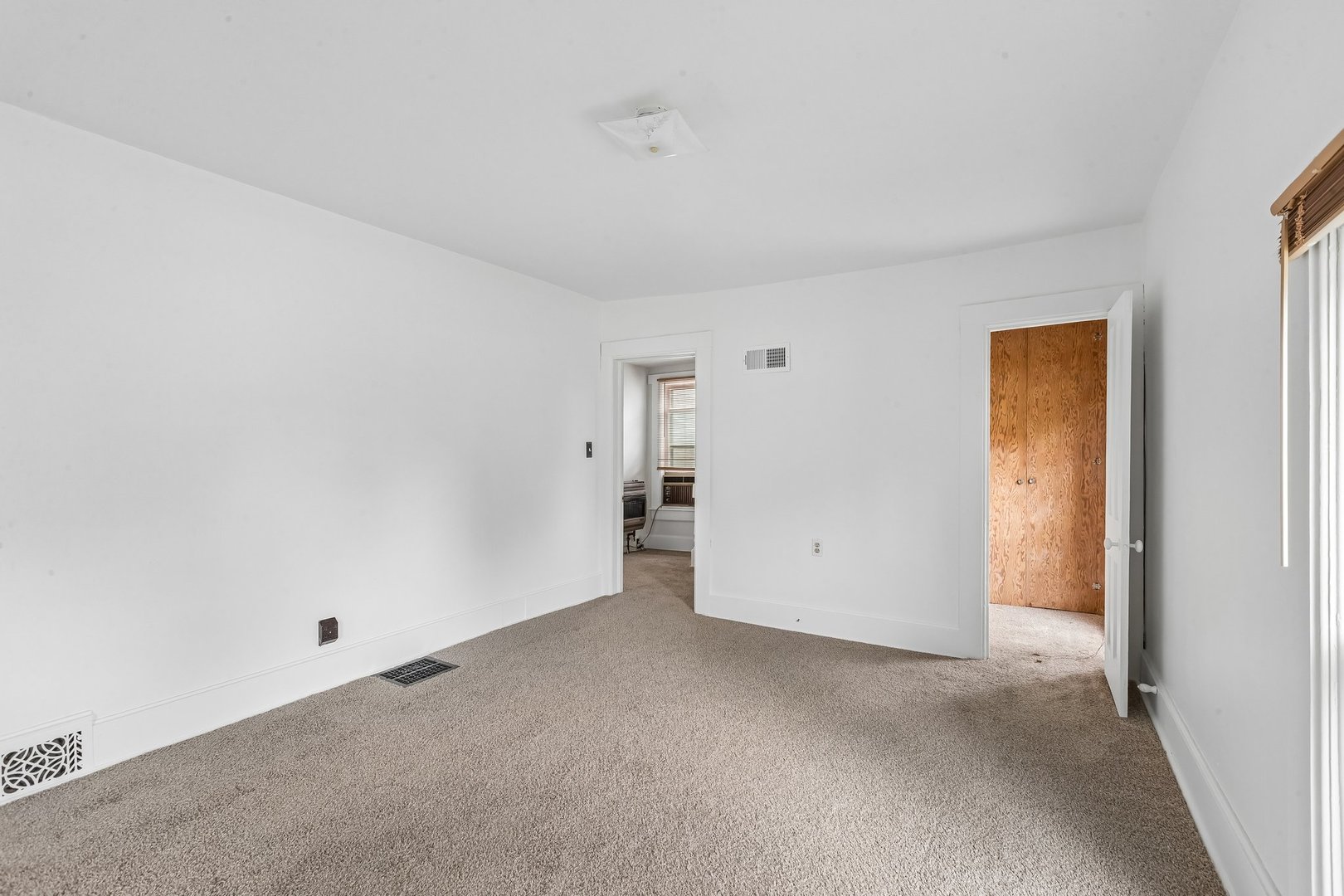 11806 Maple Avenue Property Photo 26