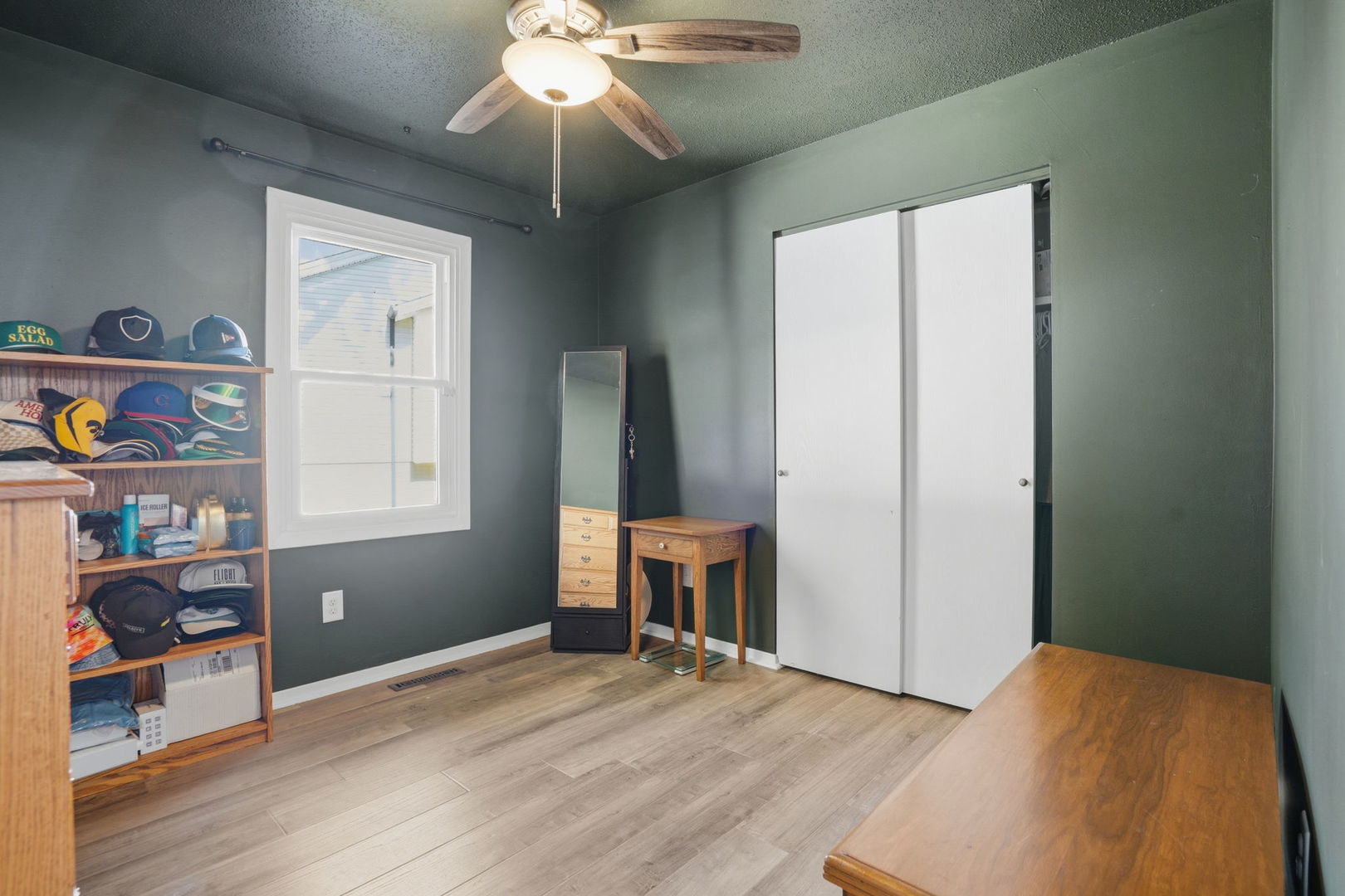 1503 W 46th Place Property Photo 14