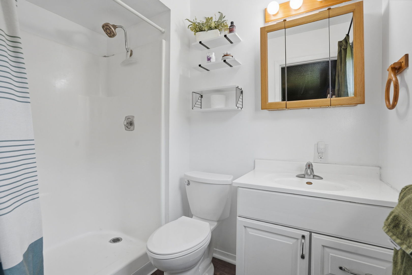 1503 W 46th Place Property Photo 17