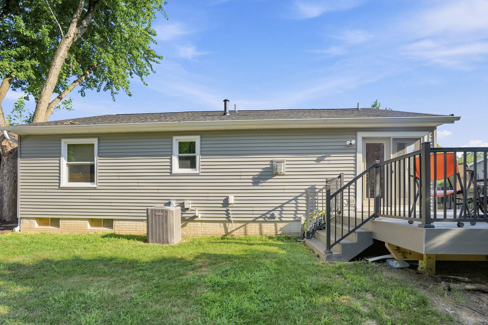 1503 W 46th Place Property Photo 25