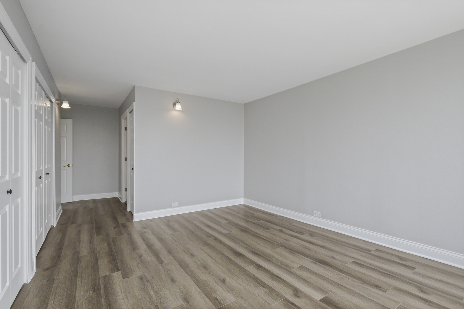 5445 N Sheridan Road 1501 Property Photo 8