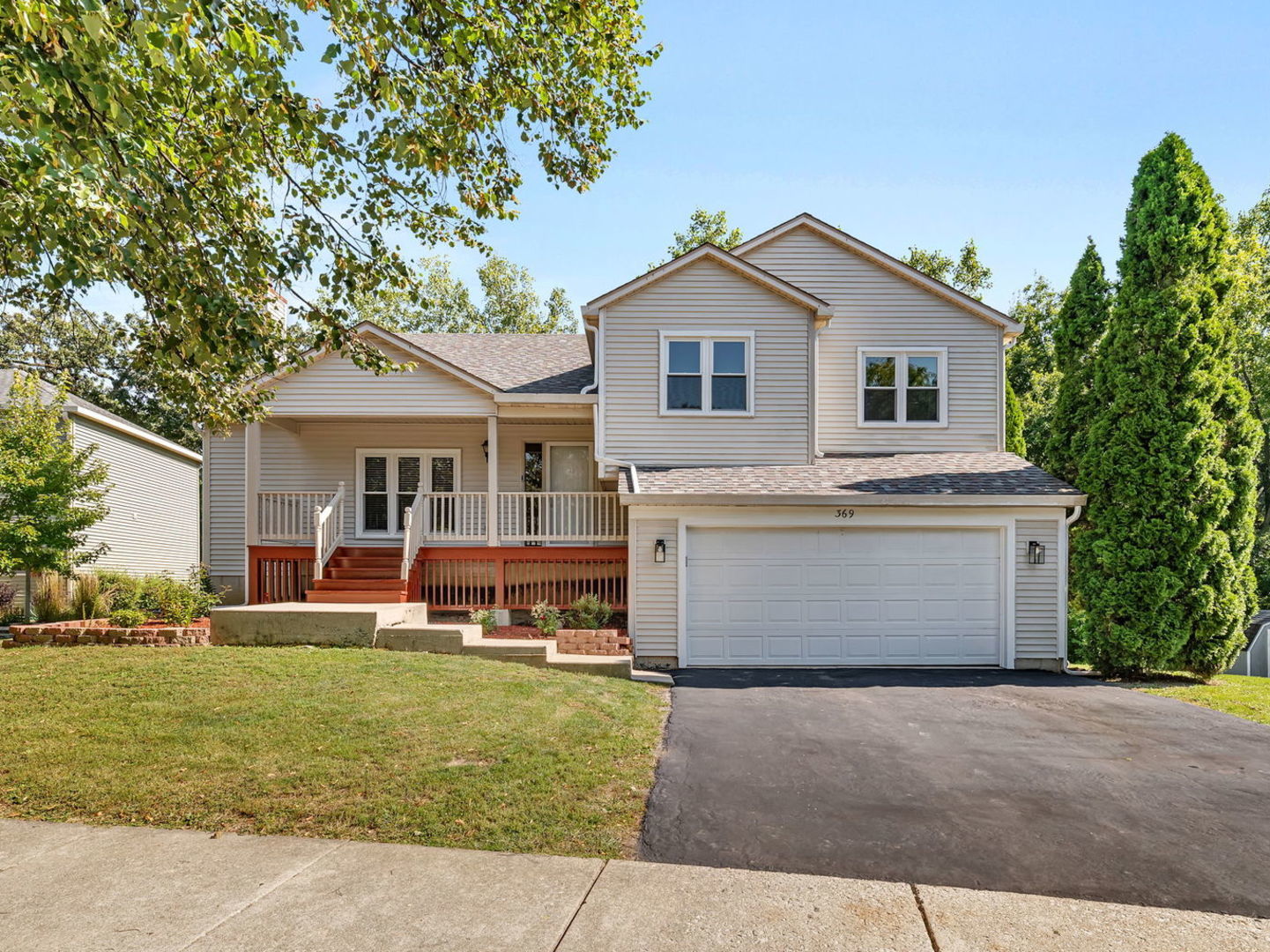 369 Twin Creeks Drive Property Photo 1