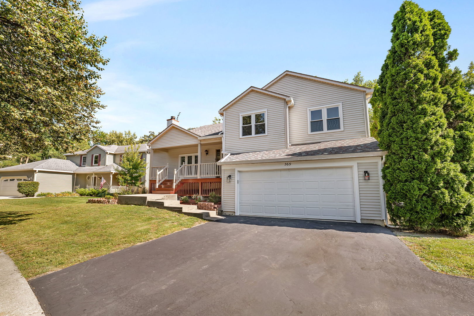 369 Twin Creeks Drive Property Photo 2